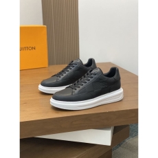 Louis Vuitton Low Shoes